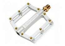 Z-plus z-1301, dh/bmx/fix-gear. Материал: магниевый сплав, ось cr-mo, сменные стальные пины, промподшипники. Размер: 100х105х18,5мм. Вес: 260г. Цвет: белый