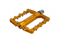 TBS mlg-CK539 алюминиевые CNC, 90х105х7мм, ось CrMo, 3 промподшипника, сменные шипы, вес 344г